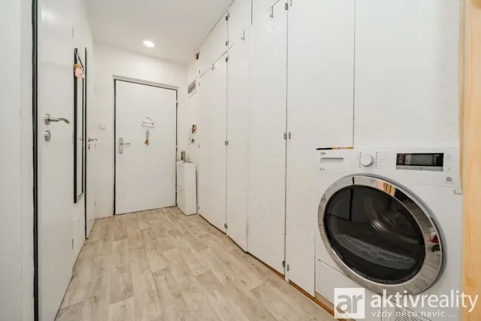 Prodej bytu 2+kk, Neratovice, Na Výsluní, 43 m2