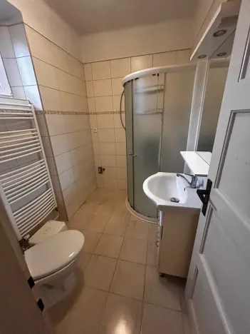 Prodej rodinného domu, Sezimovo Ústí, Komenského, 75 m2