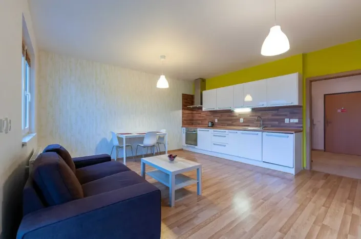Pronájem bytu 2+kk, Praha - Uhříněves, Sušilova, 61 m2