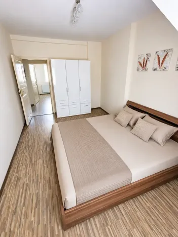 Prodej bytu 3+1, Karlovy Vary, Vřídelní, 74 m2