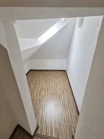 Prodej bytu 3+1, Karlovy Vary, Vřídelní, 74 m2