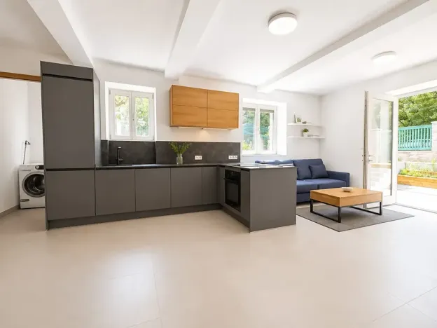 Prodej bytu 2+kk, Praha - Dejvice, Na Černé hoře, 61 m2