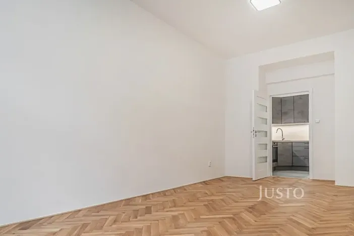 Pronájem bytu 1+1, Praha - Žižkov, Krásova, 32 m2