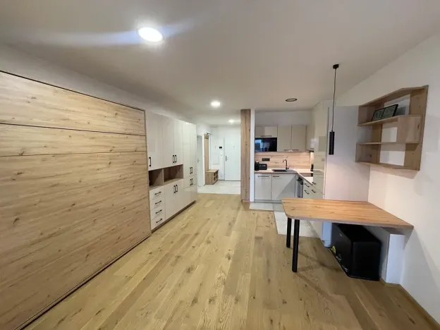 Pronájem bytu 1+kk, Bystřice nad Pernštejnem, Masarykovo náměstí, 43 m2