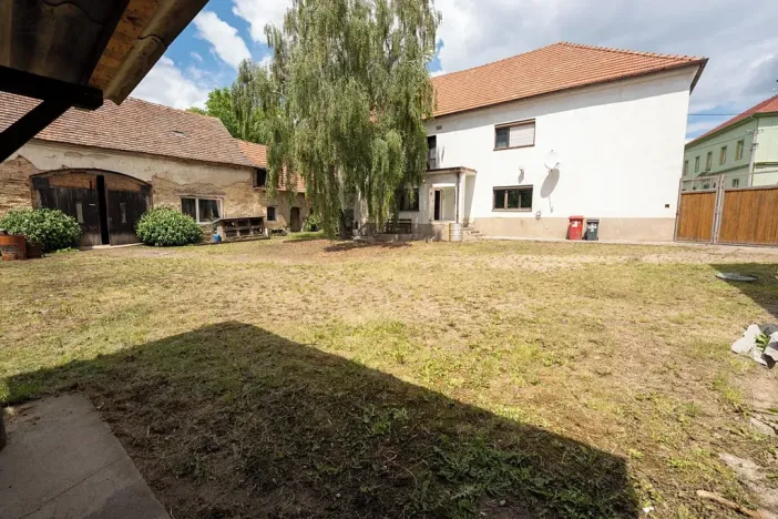 Prodej komerční nemovitosti, Račiněves, 435 m2