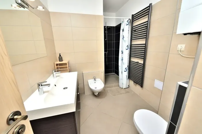 Pronájem bytu 3+kk, Praha - Bubeneč, dr. Zikmunda Wintra, 74 m2