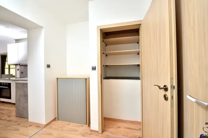 Pronájem bytu 3+kk, Praha - Bubeneč, dr. Zikmunda Wintra, 74 m2