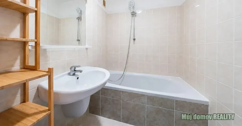 Pronájem bytu 3+kk, Praha - Modřany, Jordana Jovkova, 65 m2