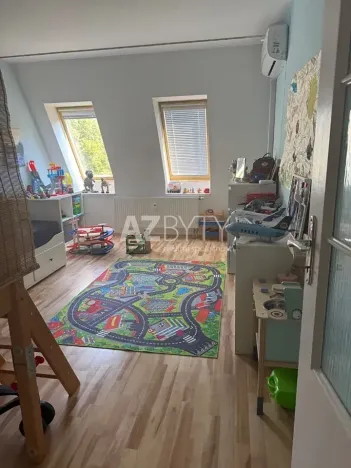 Pronájem bytu 3+kk, Praha - Střížkov, Jitravská, 90 m2