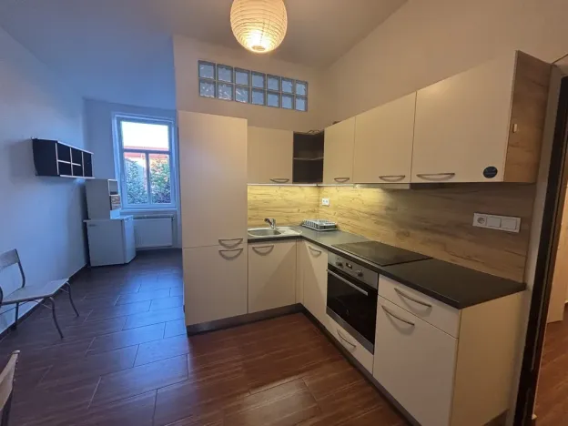 Pronájem bytu 2+1, České Budějovice - České Budějovice 3, Lipenská, 63 m2