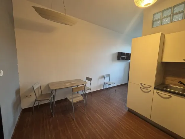 Pronájem bytu 2+1, České Budějovice - České Budějovice 3, Lipenská, 63 m2