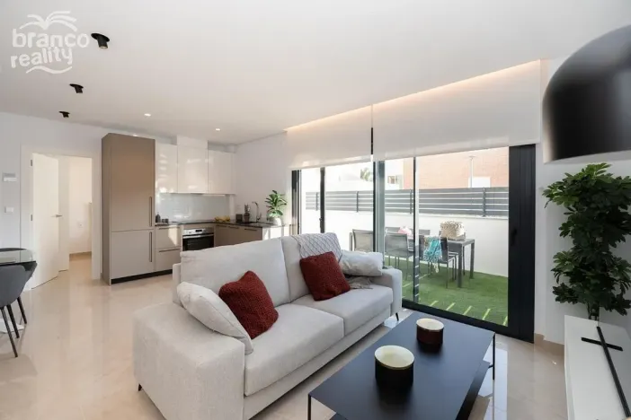 Prodej rodinného domu, La Marina, Alicante, Španělsko, 98 m2
