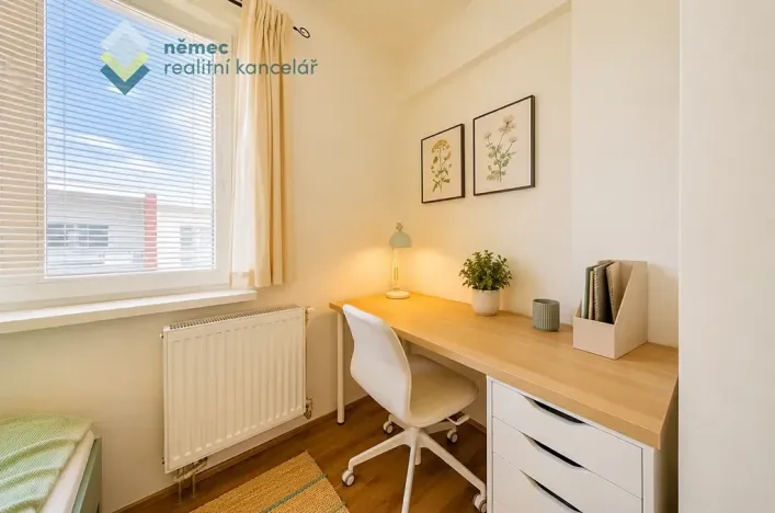 Pronájem bytu 2+kk, Praha - Strašnice, Věšínova, 35 m2