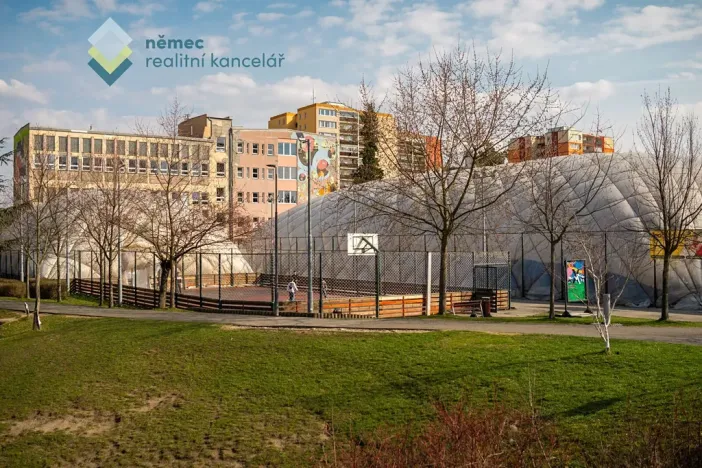 Pronájem bytu 2+kk, Praha - Strašnice, Věšínova, 35 m2
