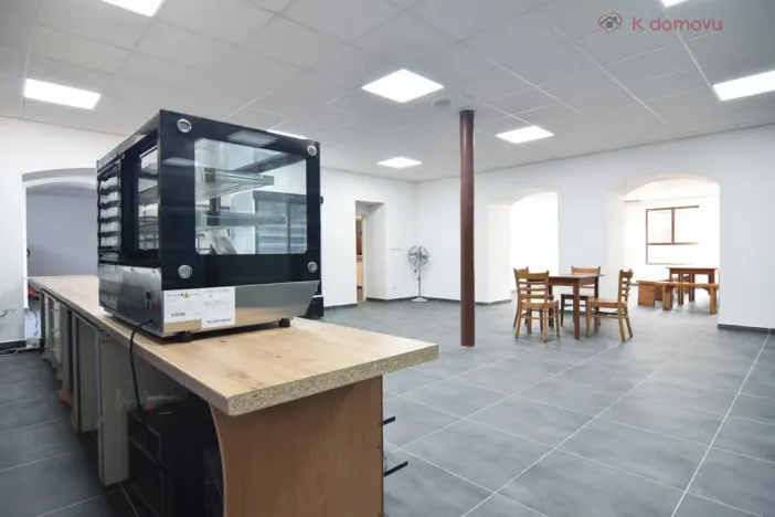 Pronájem obchodního prostoru, Olomouc - Holice, Keplerova, 162 m2