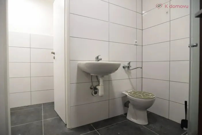 Pronájem obchodního prostoru, Olomouc - Holice, Keplerova, 162 m2