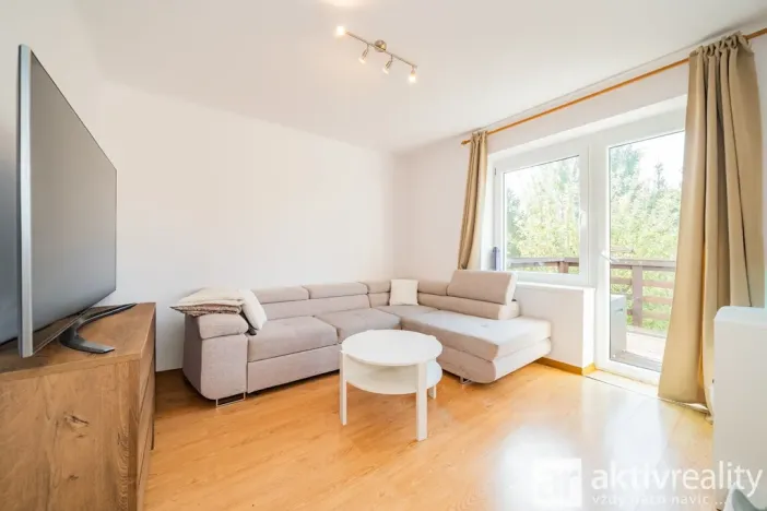 Prodej rodinného domu, Praha - Komořany, Nad teplárnou, 260 m2