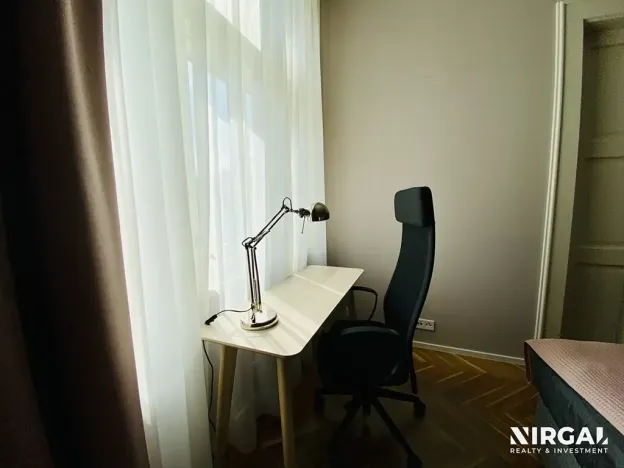 Pronájem bytu 2+kk, Praha - Bubeneč, Čs. armády, 53 m2