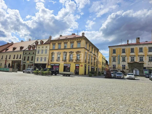 Prodej činžovního domu, Znojmo, Horní náměstí, 862 m2