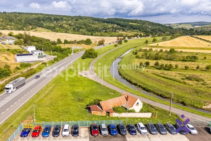 Prodej komerčního pozemku, Uherský Brod - Havřice, 1715 m2