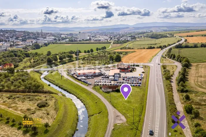 Prodej komerčního pozemku, Uherský Brod - Havřice, 1715 m2