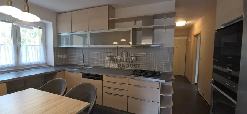 Pronájem bytu 3+1, Hodonín, Erbenova, 84 m2