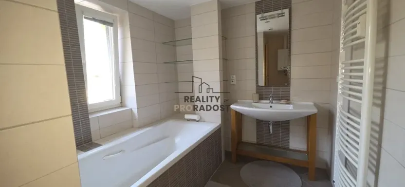 Pronájem bytu 3+1, Hodonín, Erbenova, 84 m2
