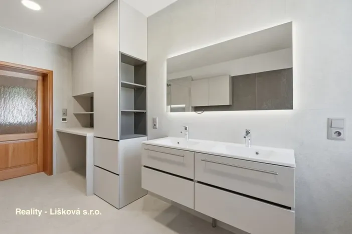 Pronájem bytu 4+kk, Ústí nad Labem - Klíše, Beethovenova, 151 m2