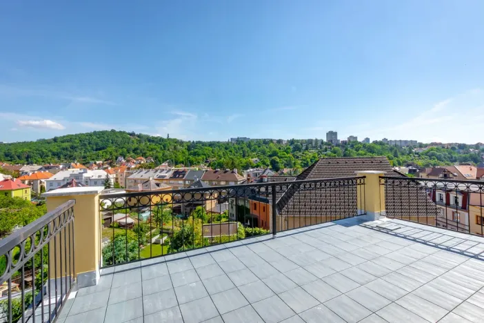 Pronájem bytu 4+kk, Ústí nad Labem - Klíše, Beethovenova, 151 m2