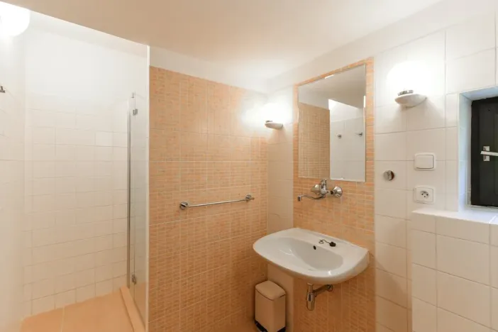 Pronájem kanceláře, Praha - Kunratice, Ke hrádku, 417 m2