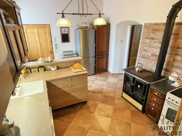 Prodej rodinného domu, Bobrová, 180 m2