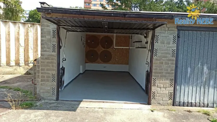 Pronájem garáže, Praha - Braník, Vavřenova, 20 m2