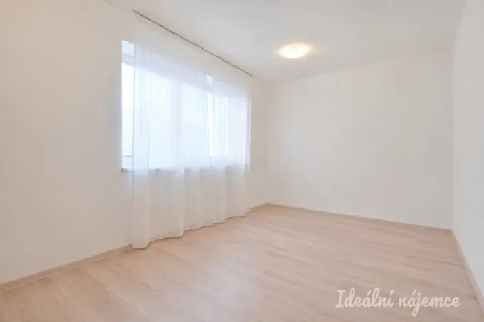 Pronájem bytu 1+kk, Brno - Žebětín, Žabí, 40 m2
