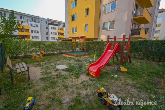 Pronájem bytu 1+kk, Brno - Žebětín, Žabí, 40 m2
