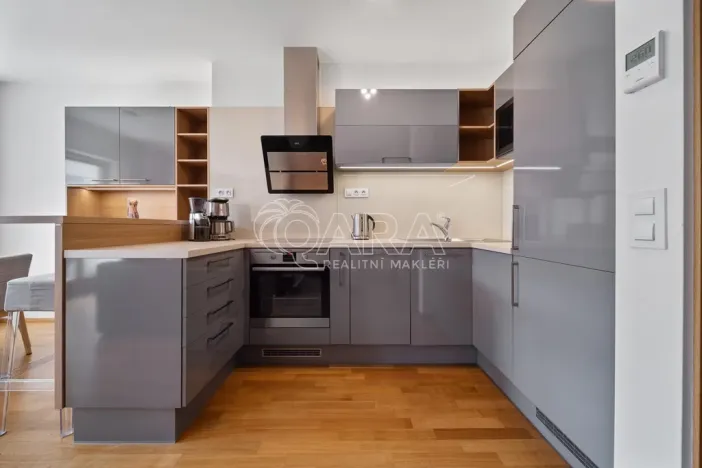 Prodej bytu 3+kk, Praha - Karlín, Za Karlínským přístavem, 88 m2