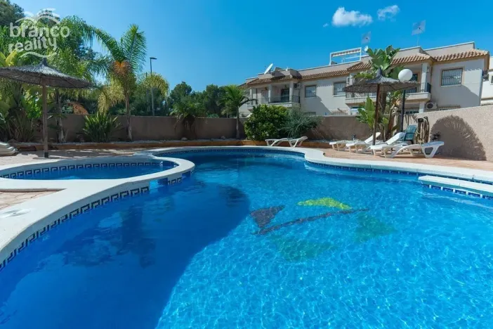 Prodej rodinného domu, Algorfa - La Finca Golf, Alicante, Španělsko, 94 m2