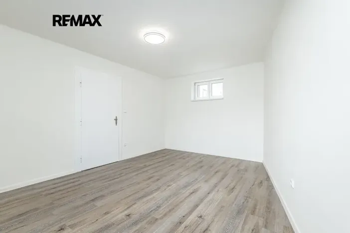 Prodej bytu 1+1, Čistá, nám. Václavské, 43 m2