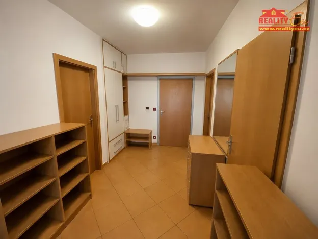 Prodej bytu 2+kk, Praha - Uhříněves, Nové náměstí, 57 m2
