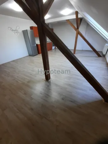 Pronájem bytu 2+kk, Ústí nad Labem - Ústí nad Labem-centrum, Jateční, 75 m2