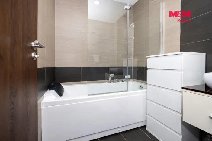 Prodej bytu 2+kk, Pardubice - Zelené Předměstí, Na Spravedlnosti, 48 m2