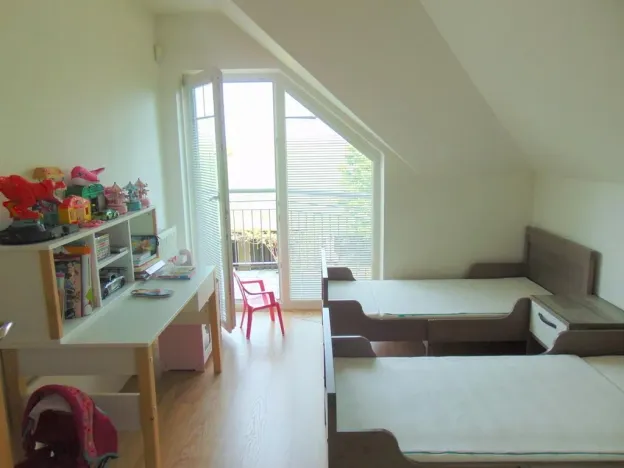 Pronájem rodinného domu, Praha - Březiněves, V pěšinkách, 200 m2