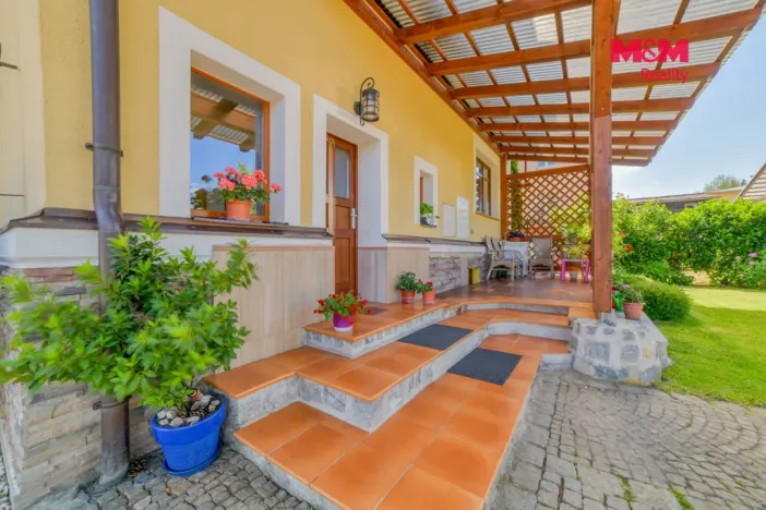 Prodej rodinného domu, Velká Hleďsebe, Pohraniční stráže, 220 m2