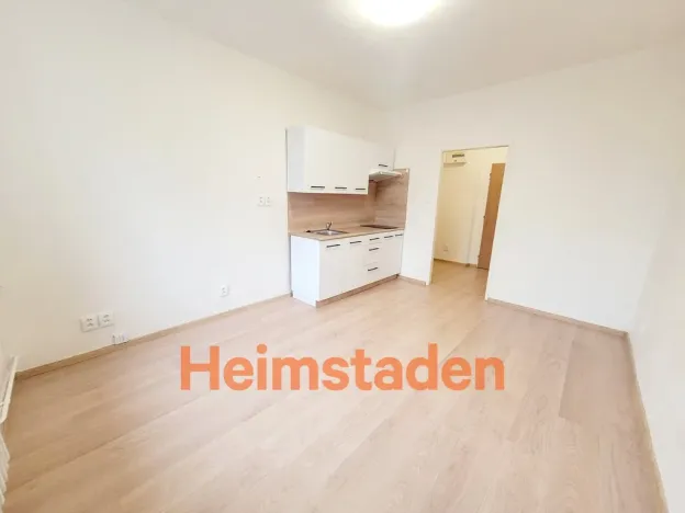 Pronájem bytu 1+kk, Havířov - Město, Vardasova, 22 m2