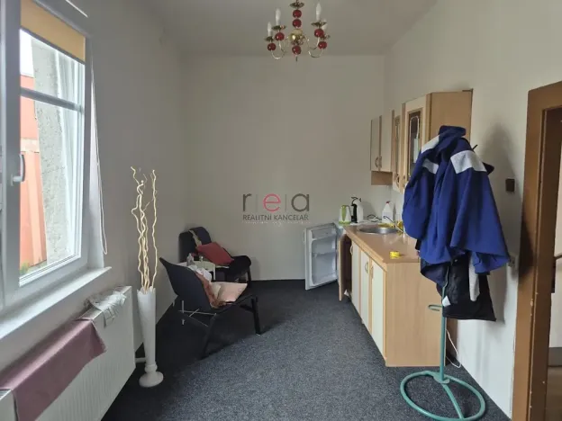 Prodej komerční nemovitosti, Nový Bor, 280 m2