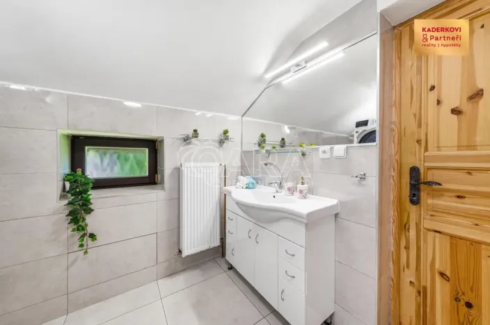 Prodej rodinného domu, Buková, 154 m2