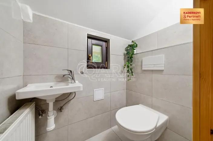 Prodej rodinného domu, Buková, 154 m2
