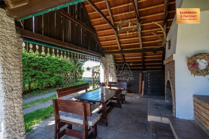Prodej rodinného domu, Buková, 154 m2