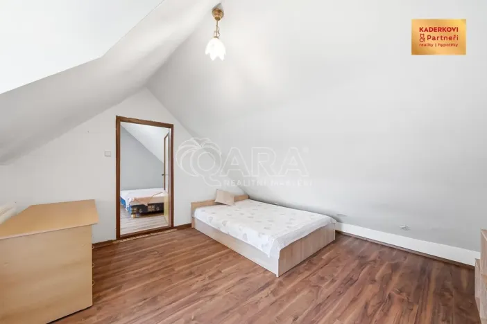 Prodej rodinného domu, Buková, 154 m2