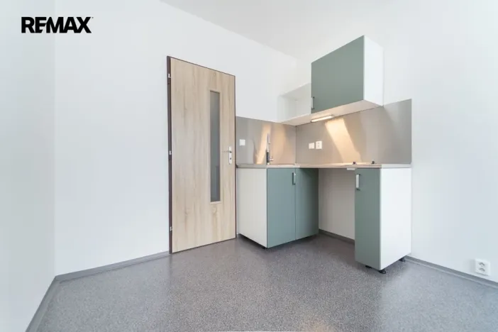 Pronájem bytu 1+kk, Praha - Chodov, Blažimská, 1225 m2