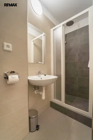 Pronájem bytu 1+kk, Praha - Chodov, Blažimská, 1225 m2